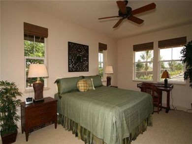 Guest bedroom with king bed